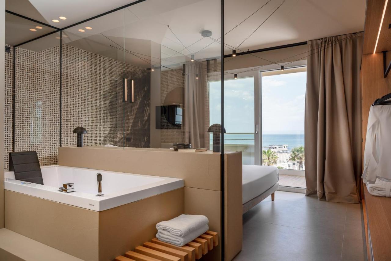 Golden Suite Sea View