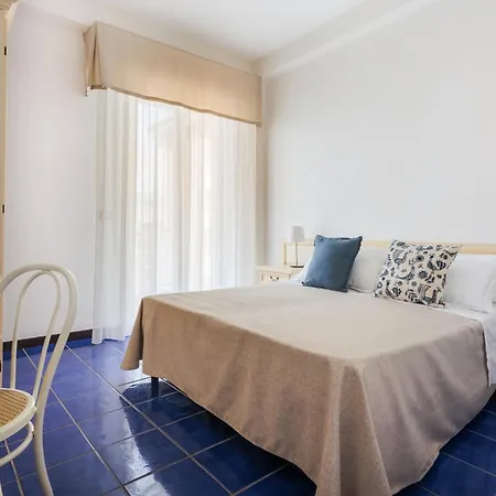 Hotel Caravelle-2
